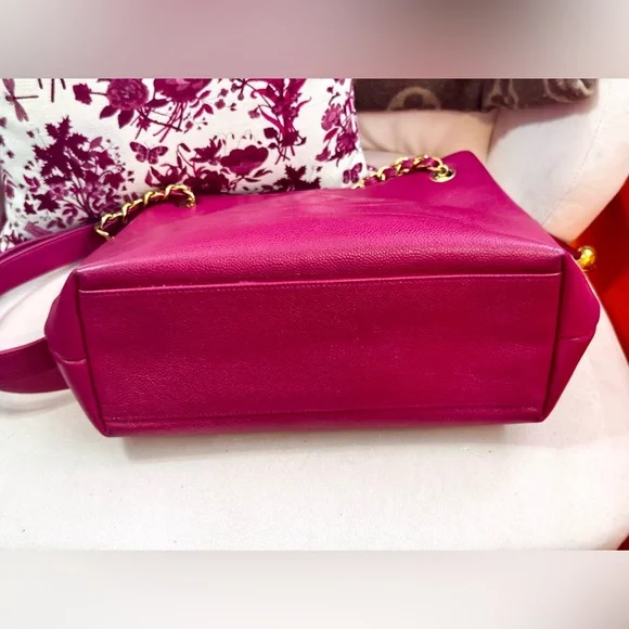 Chanel Raspberry Caviar Tote - Picture 9 of 14